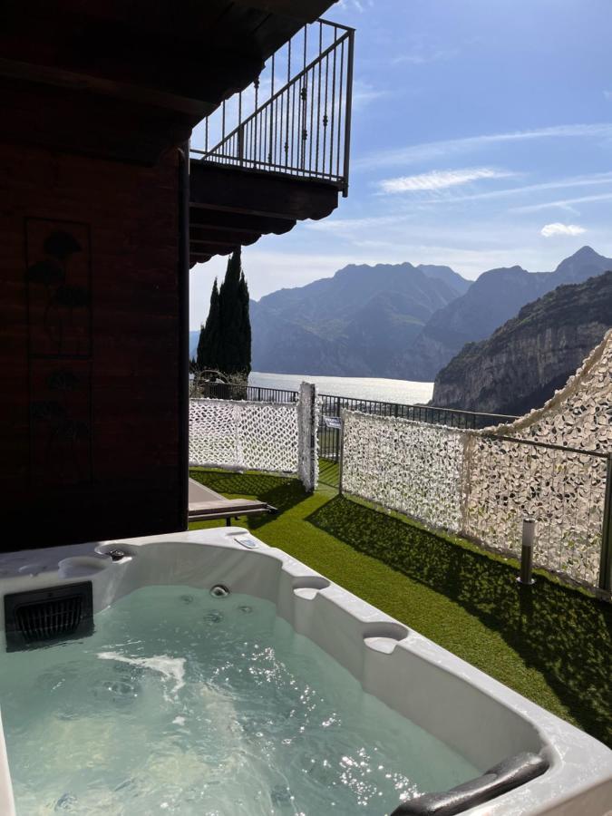 Hotel Isola 3*