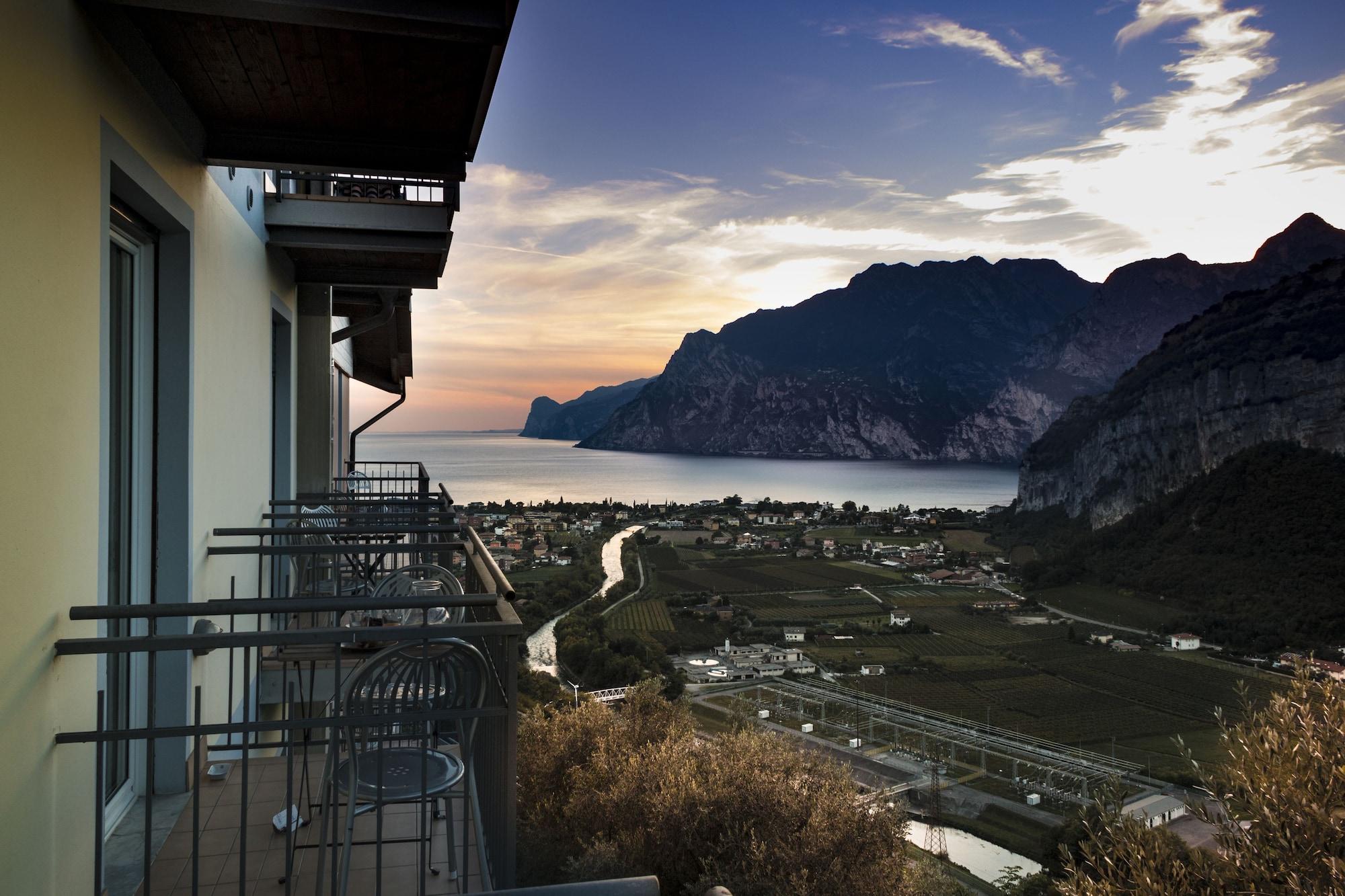 Isola Torbole Sul Garda