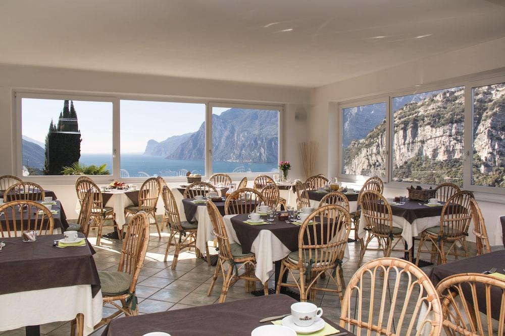 Isola 3* Torbole Sul Garda