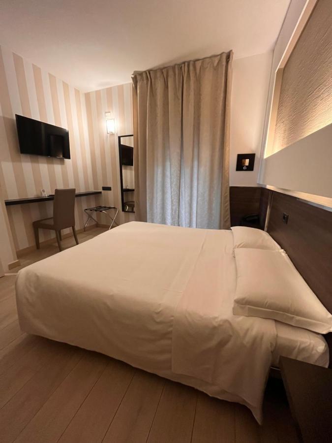 Hotel Isola Torbole Sul Garda