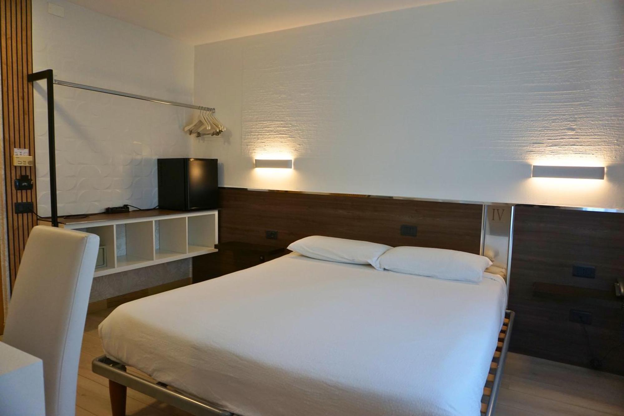 Isola Hotel